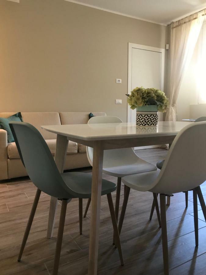 Silverhome Леко Екстериор снимка